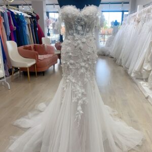 Melania, lace detailed mermaid wedding dress with off shoulder sleeves