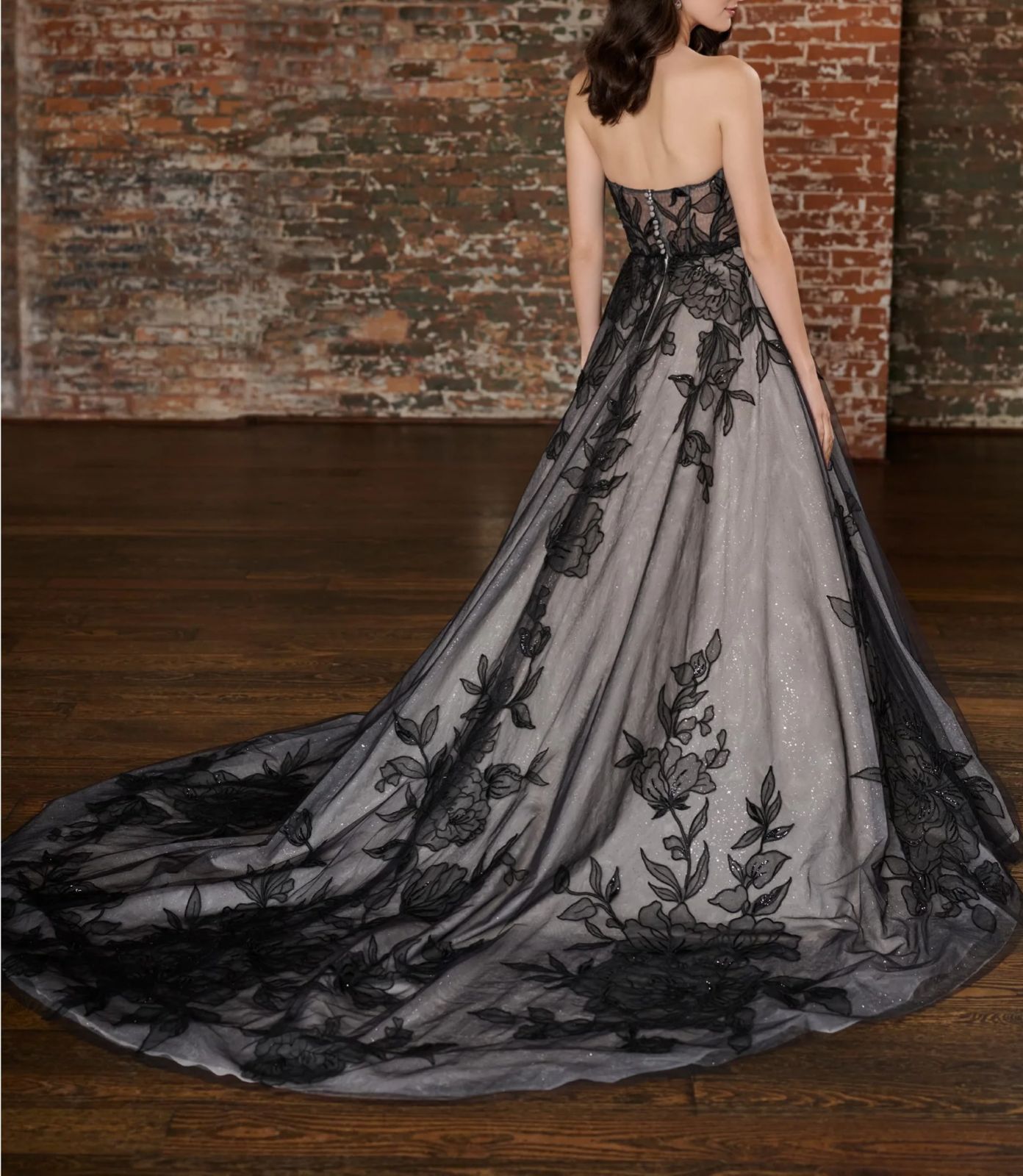 Lace detailed boob-tube A-line evening dress - Image 3