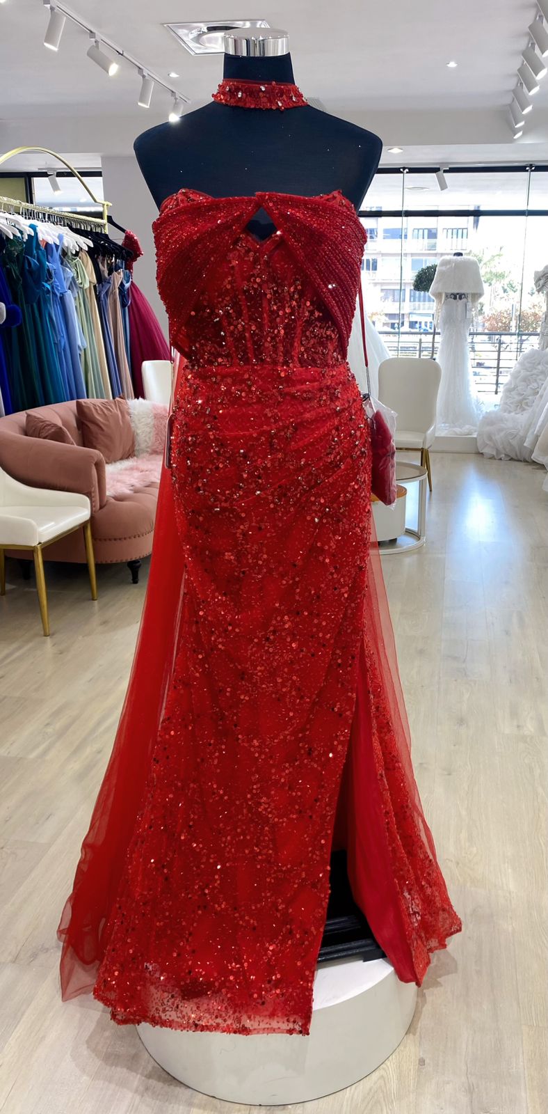Red beaded evening dress with cape. - Image 4