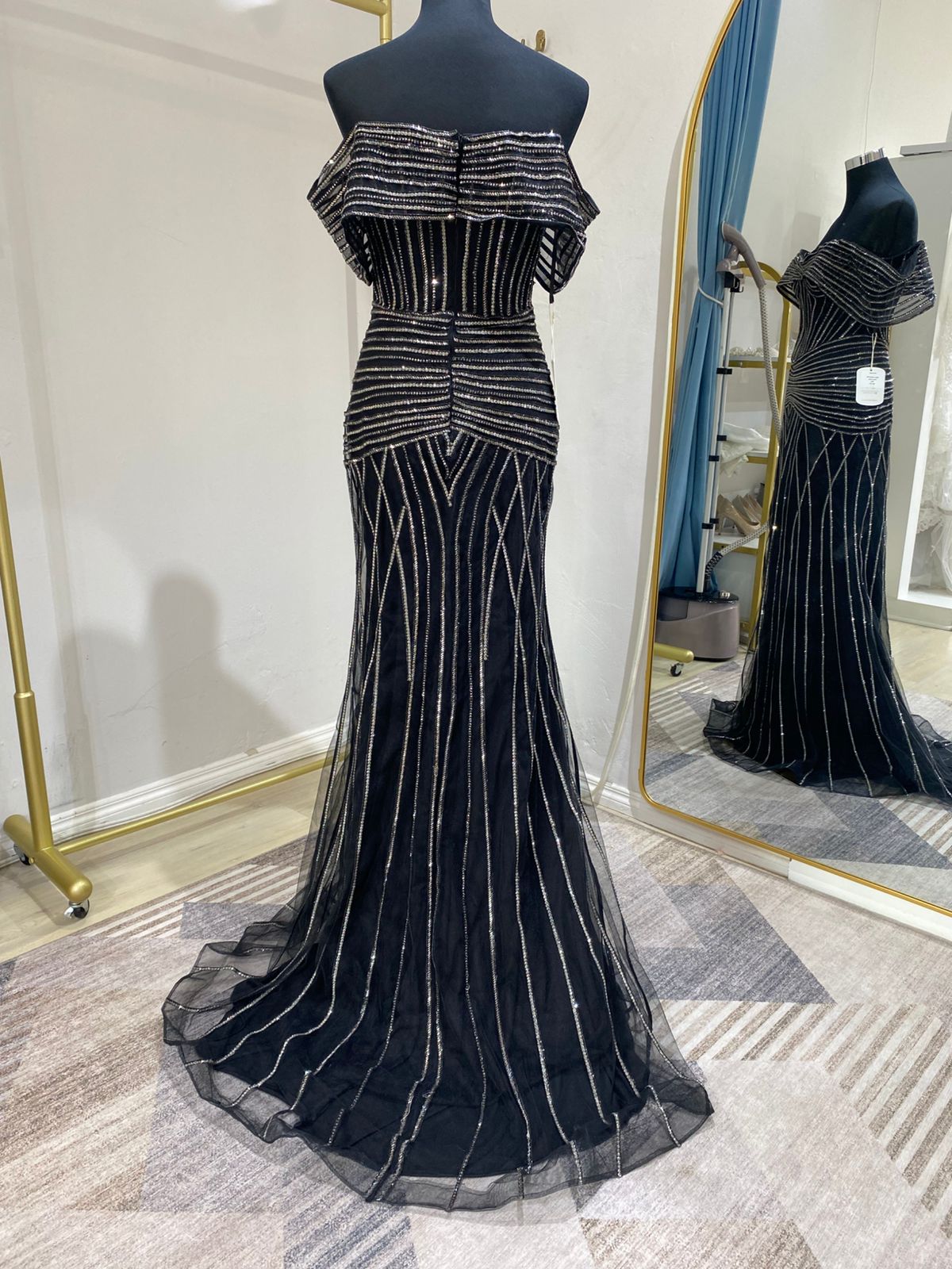 Black beaded mermaid evening dress with off-shoulder sleeves - Image 3