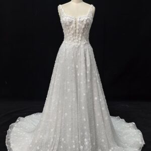 (Rental) Florinah , 3D Flower and pearl detailed A-line wedding dress